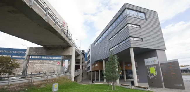 To høye bygninger på Dora