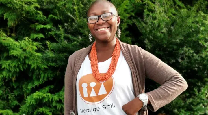 Bilde av Margaret Moiba som mottok Mangfoldsprisen 2021 i Trondheim kommune