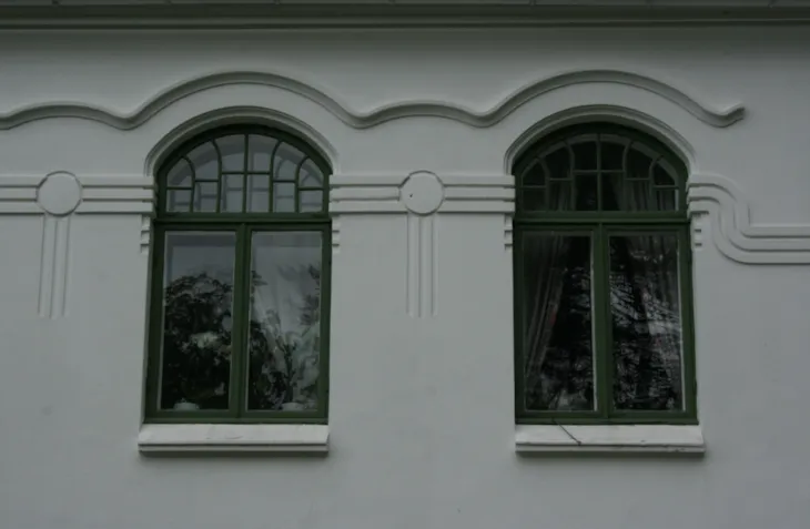 Murhus i Jugendstil, vindu