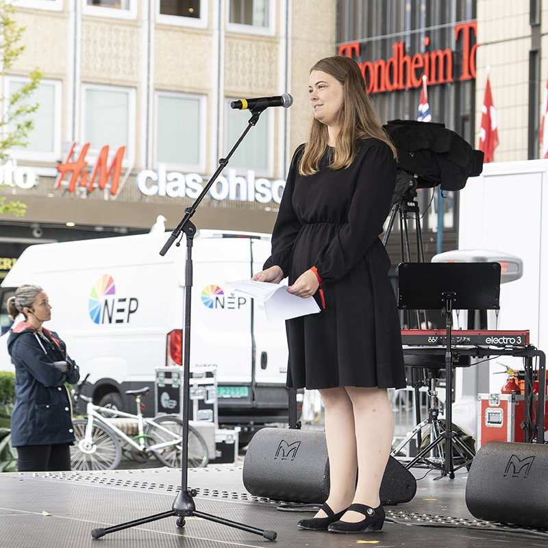 Tyra Joarsdottir, AUF