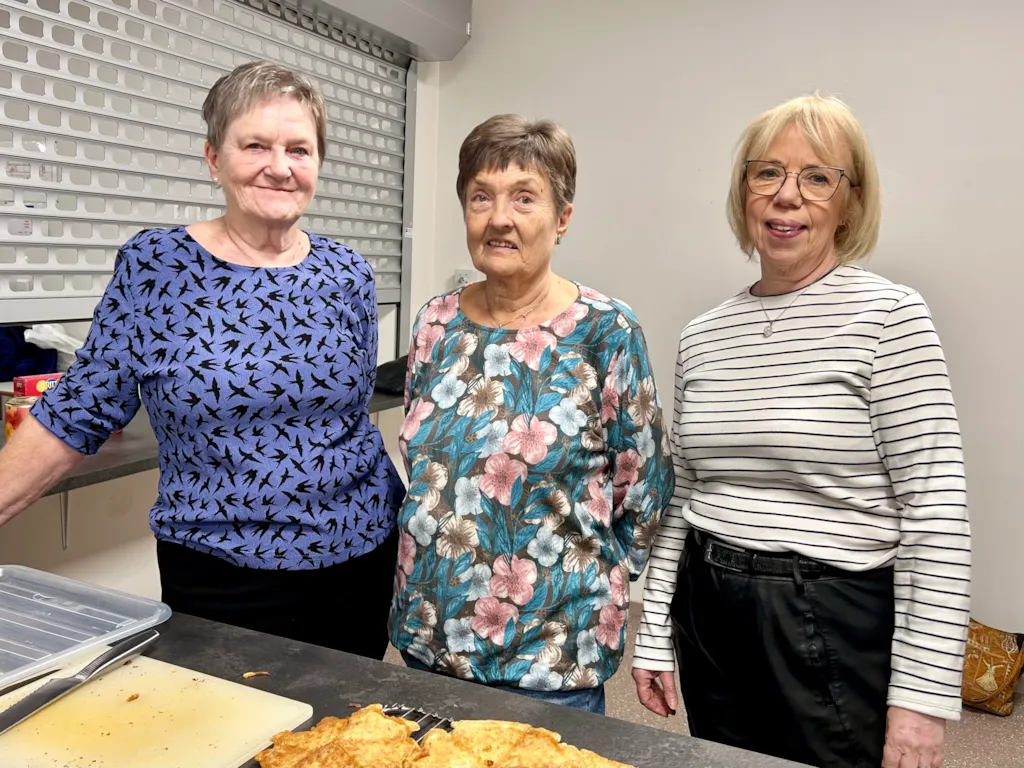 Tre frivillige fra Kirkens Bymisjon