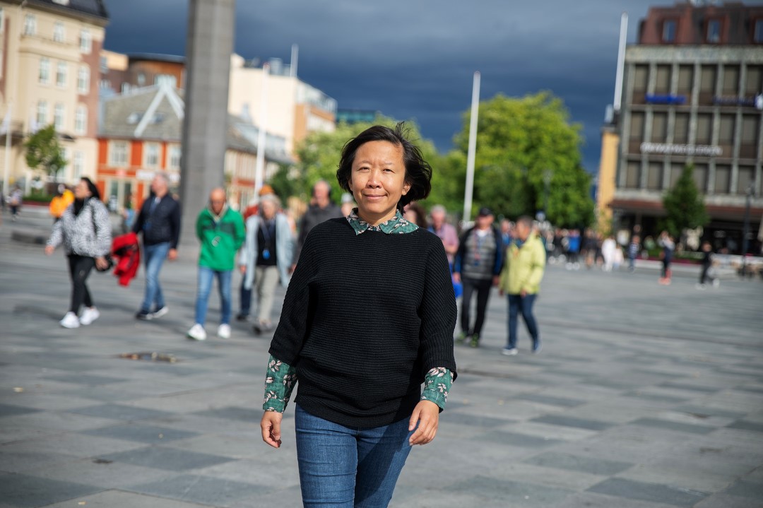 Chin-Yu Lee p&aring; Torvet i Trondheim.