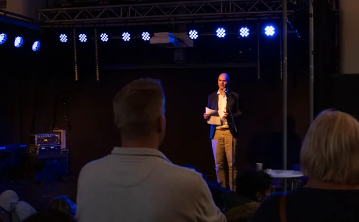 byråd Lars Gaupo på scenen