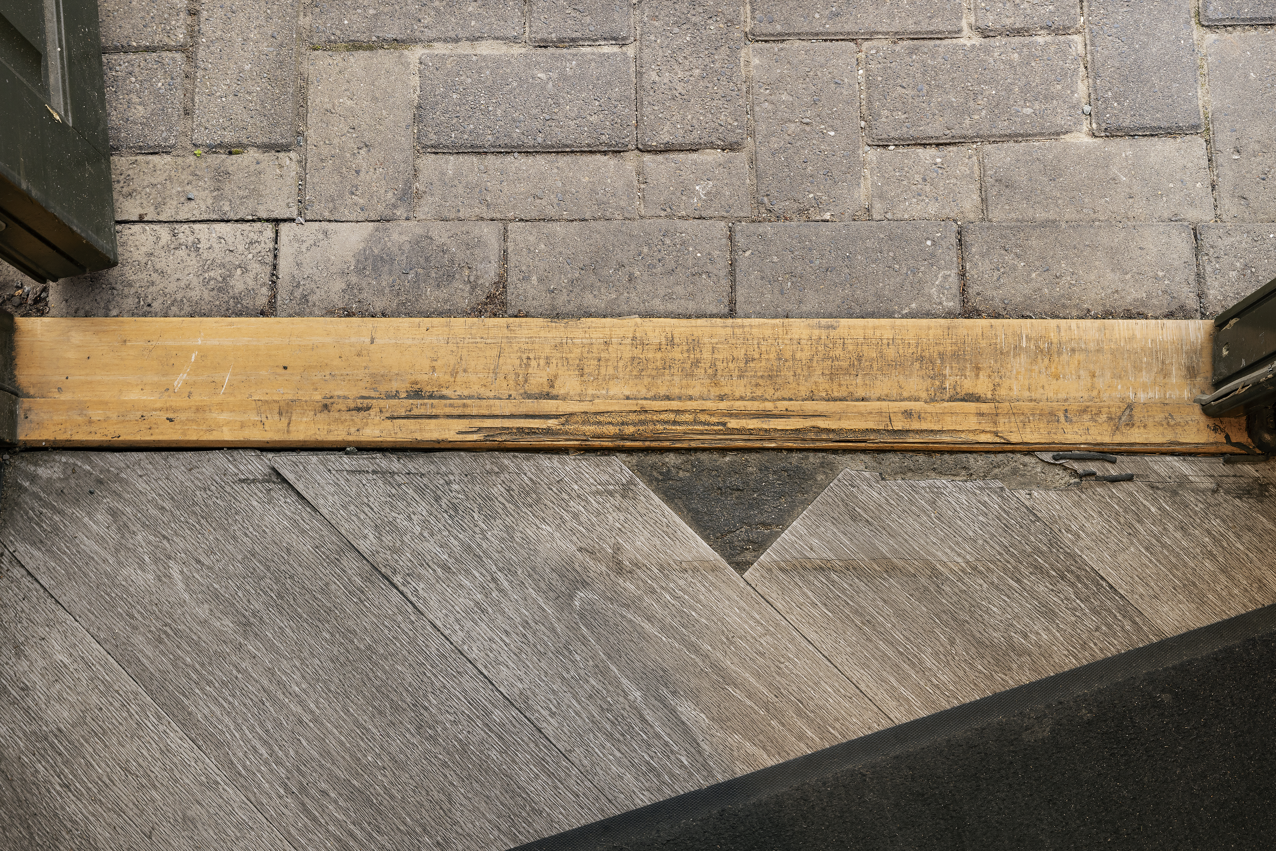 Innvendig gulv, terkel og utvendig dekke. Bilde er tatt rett ovenfra