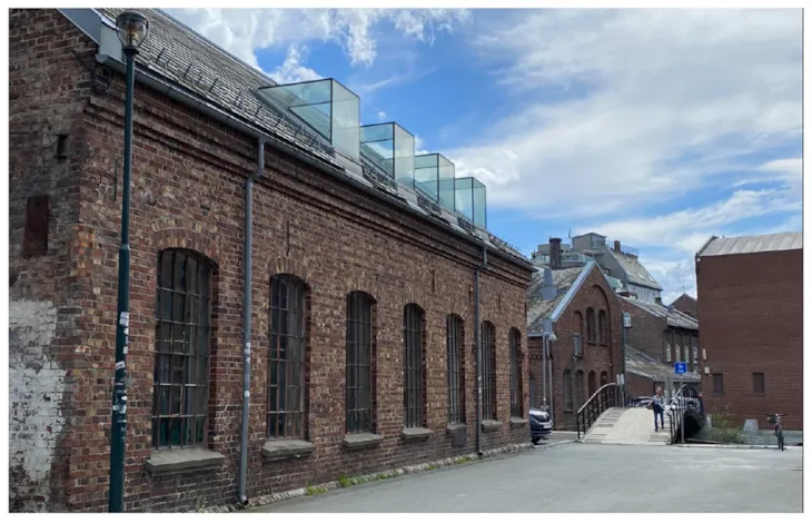 eldre industribygning i tegl