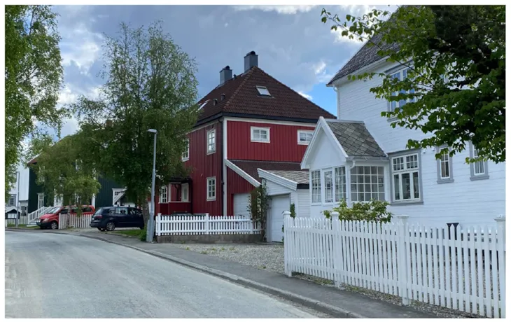 trehus i området