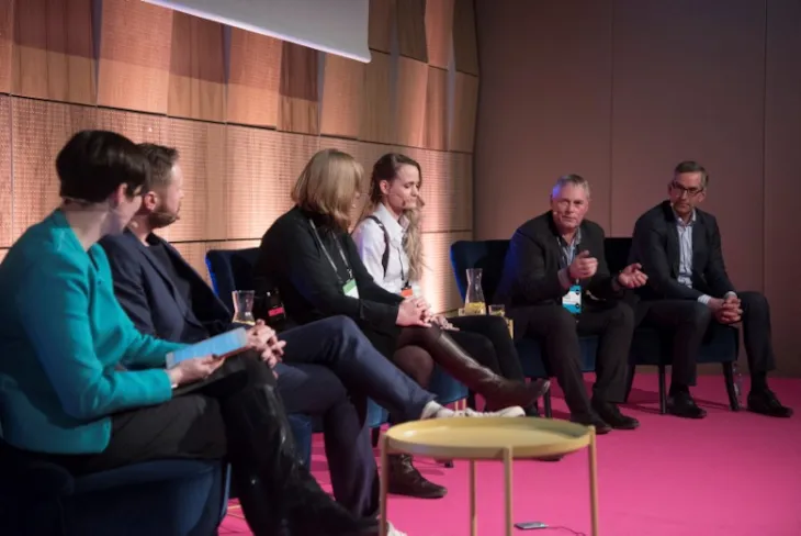 Paneldebatt, Technoport