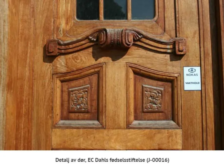 E.C. Dahls gate 10, dør