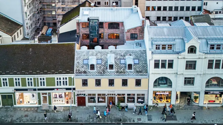 Dronebilde av rehabiliteringsprosjektet i Olav Tryggvasons gate 19