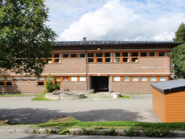Bildet viser Tonstad skole