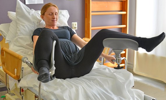 Illustrasjon p&aring; f&oslash;destilling i seng