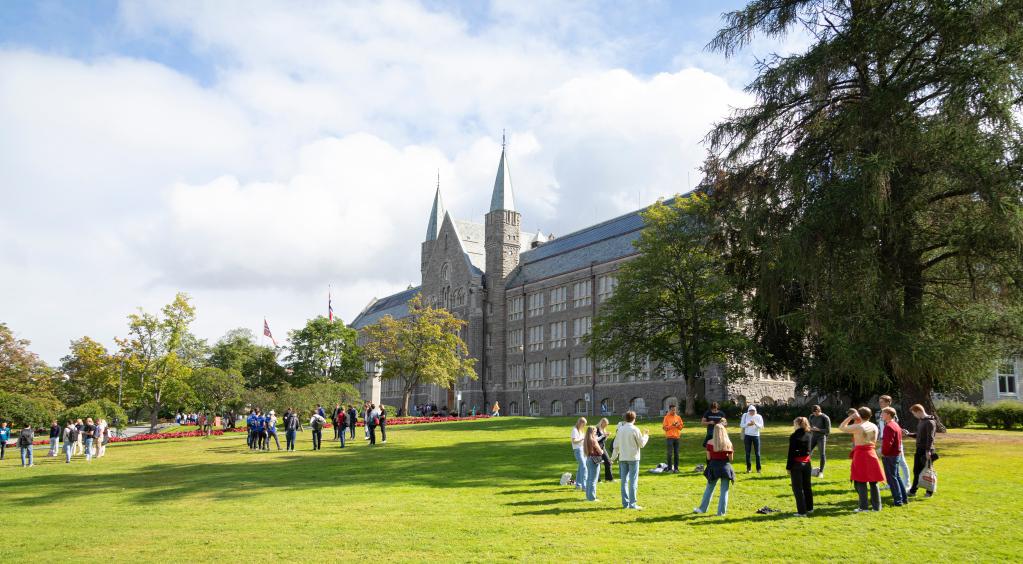 H&oslash;gskoleparken