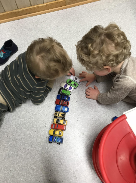 Matematikk i barnehagen, biler på rekke