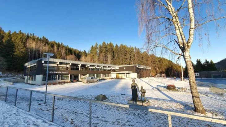 Solbakken skole