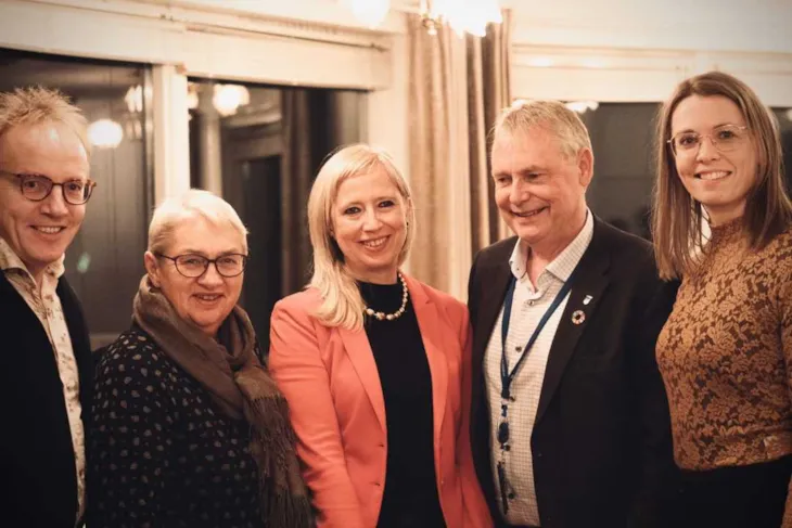 Jens Storli, Kirsten I. Værdal, Dr. Edith Szivas, Morten Wolden og Kristine Rise