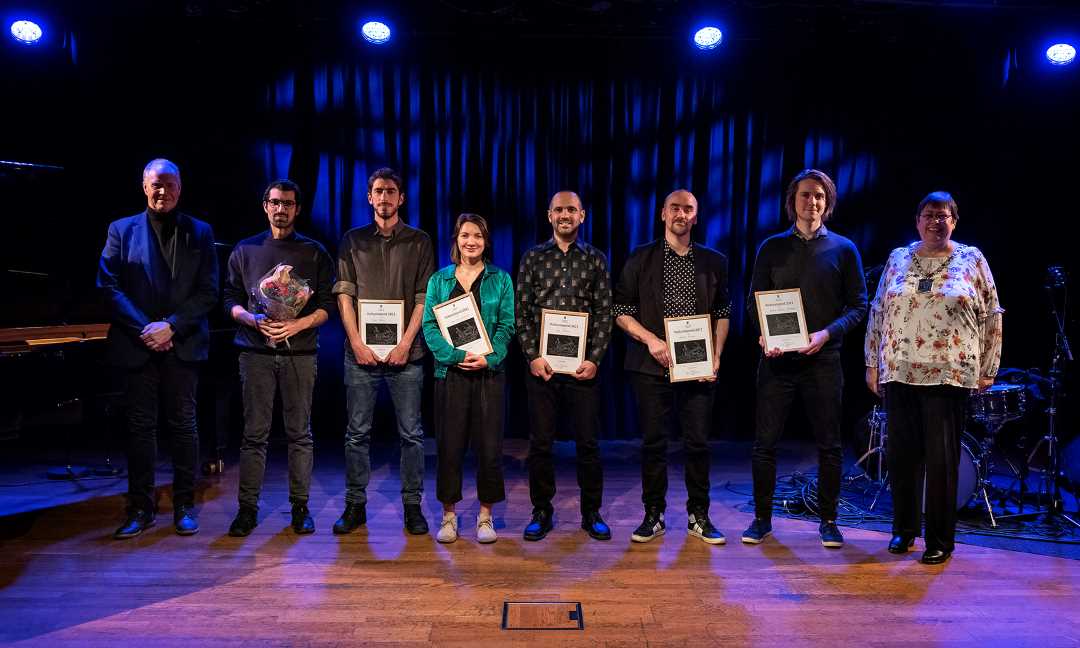 Gruppebilde av mottakere av Trondheim kommunes kulturstipend. 