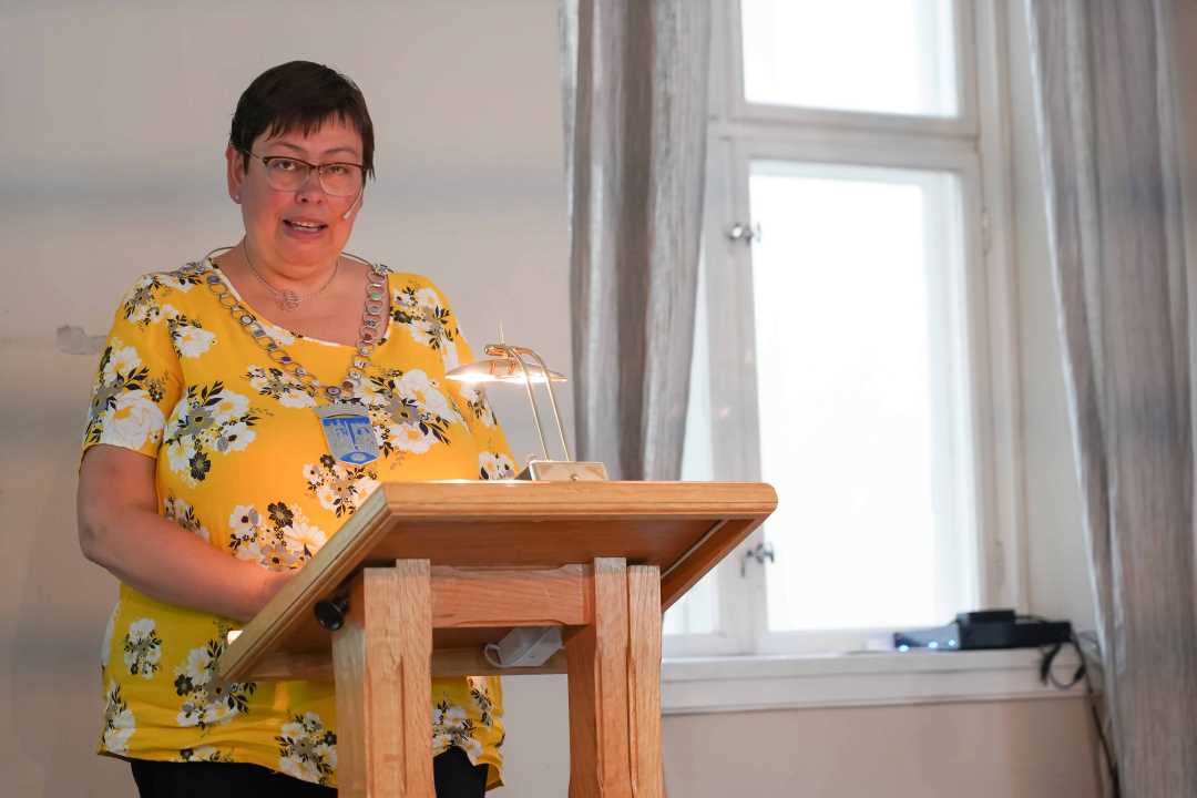 Ordf&oslash;rer Rita Ottervik presenterte prisvinnerne og delte ut prisene