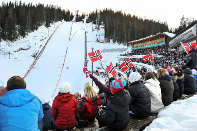 Bilde av hoppbakken i Granåsen