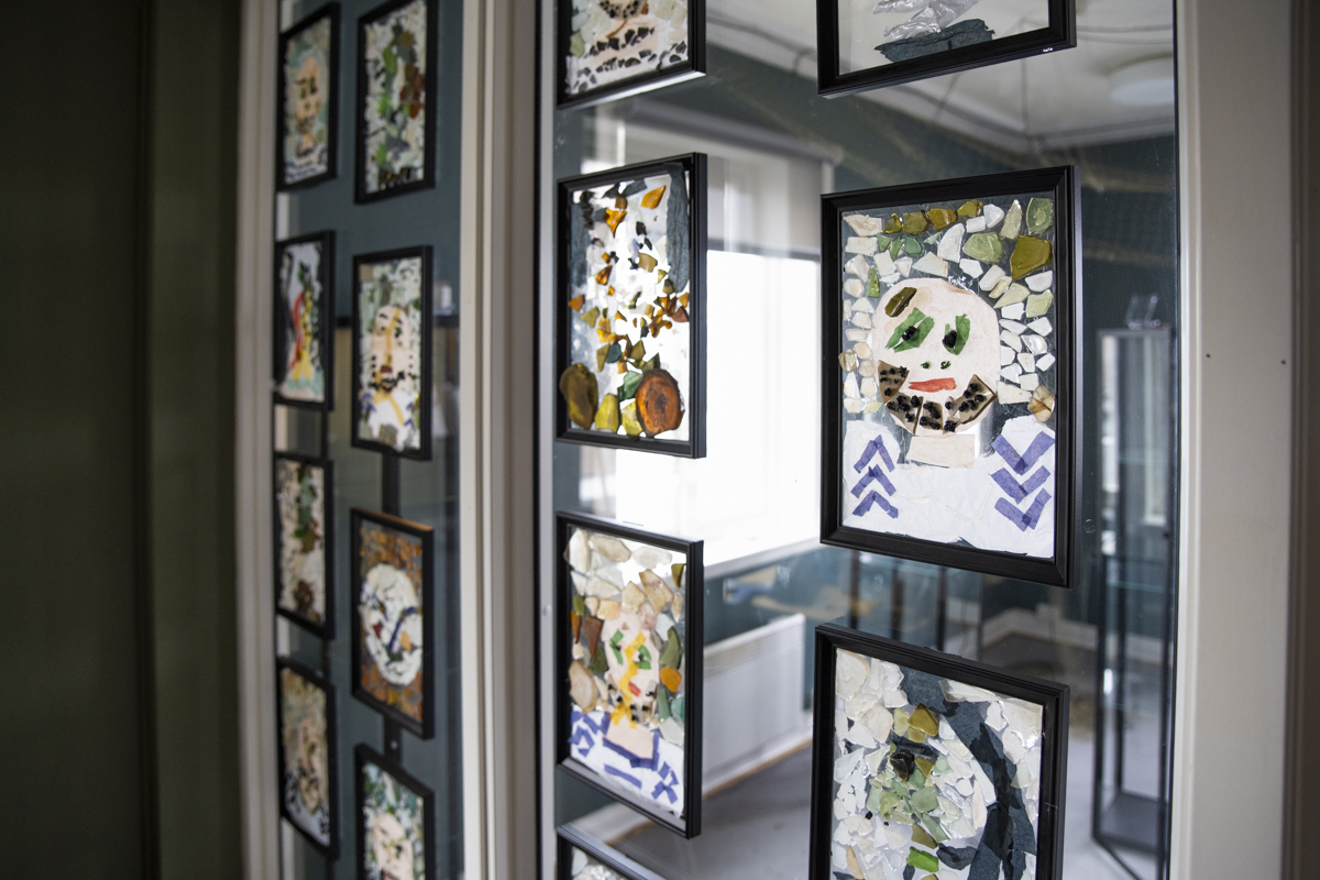 Bilde av glasskunst i Lille-PoMo