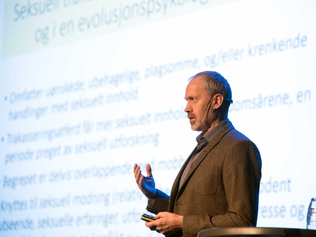 Mons Bendixen p&aring; en scene